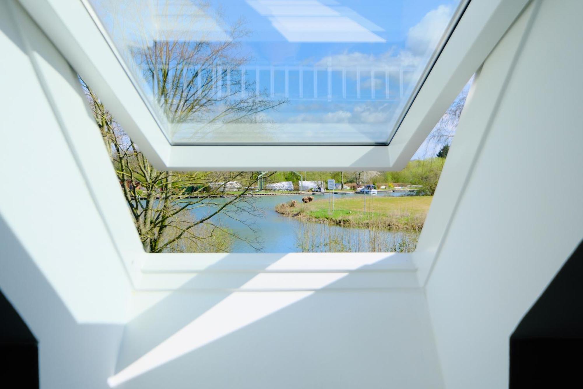 Happybnb - Stilvolles, Naturgelegenes Apartment Mit Blick Auf Den Mittellandkanal Und Die Wasserstadt Hannover - Kamin, Parken Und Spielplatz 外观 照片